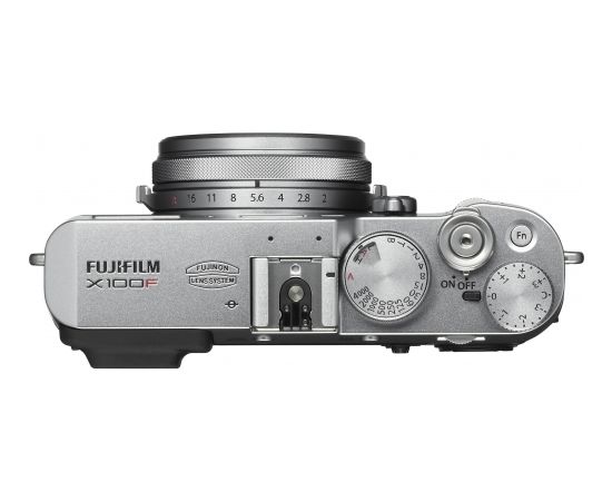 Fujifilm X100F, sudrabots