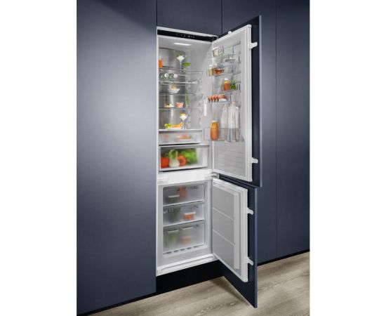 Electrolux ENC8MC19S Iebūvējams ledusskapis 188.4cm Cooling360 MultiSpace CustomFlex