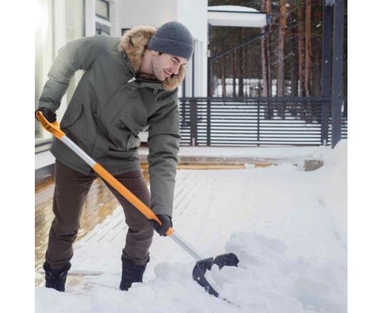 Sniega lāpsta SnowXpert Fiskars 1062827