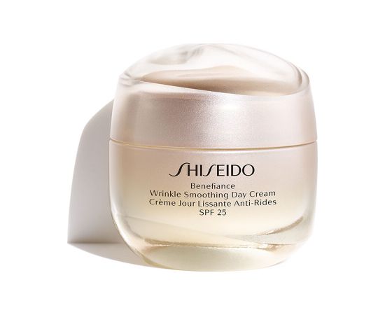 Shiseido Benefiance Wrinkle Smoothing Day Cream SPF25 50 ml