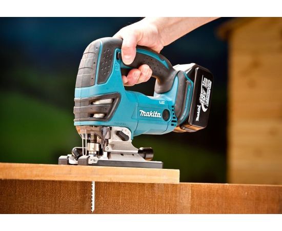 Figūrzāģis Makita DJV180Z 18 V (bez akumulatora un lādētāja)