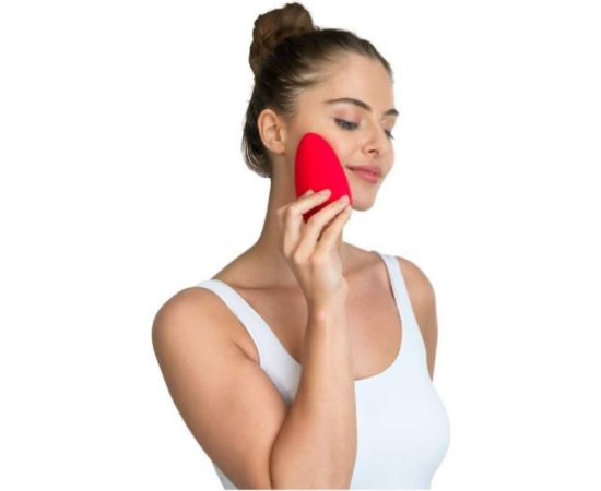 Силиконовая щеточка для очищения лица Silkn Bright FB1PE1001