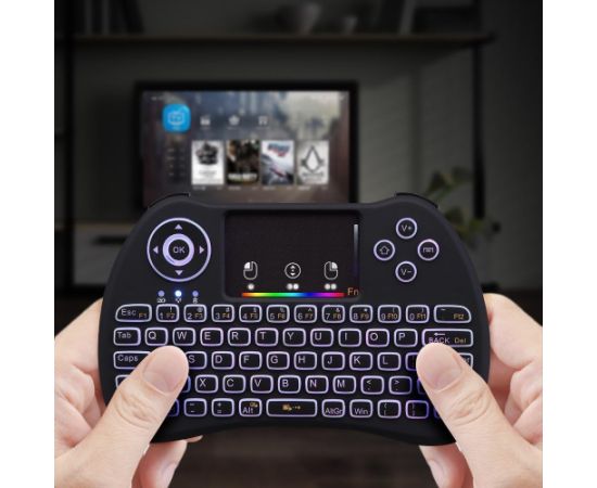 Fusion kompakta bezvadu tastatūra ar skārienpaliktni un krāsainu apgaismojumu Android | iOS | TV | PC