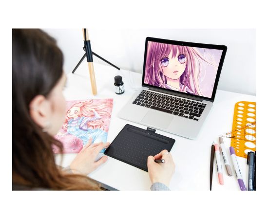 Wacom Intuos S with Bluetooth, graphics tablet (black, Manga Edition)