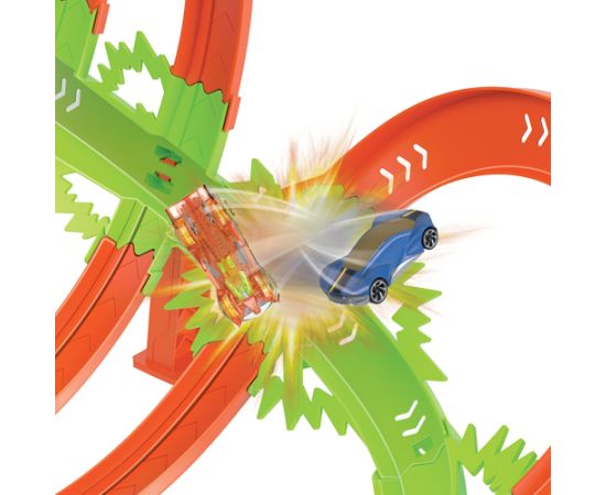 Hot Wheels Epic Crash Race Track (includes 1 toy car)