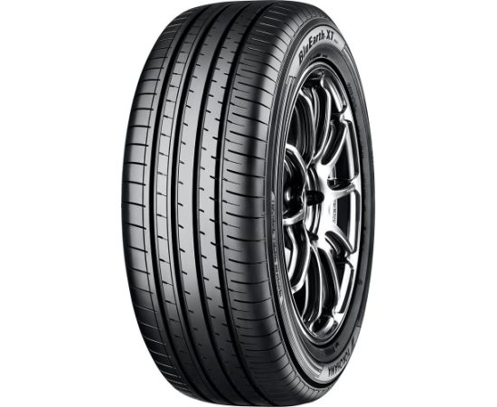 215/60R17 YOKOHAMA BLUEARTH-XT AE61 96H CAA68