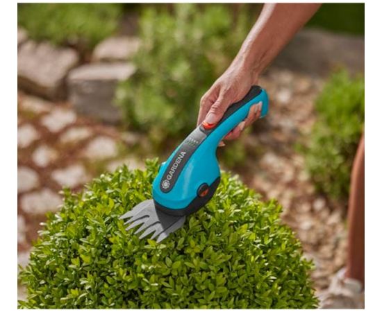 GARDENA Cordless Grass Shears ClassicCut Li, 3.6 volts, set with shrub blade - special offer (turquoise/black, Li-ion battery 2.5 Ah)