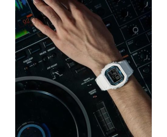 Casio G-SHOCK DW-B5600SF-7ER
