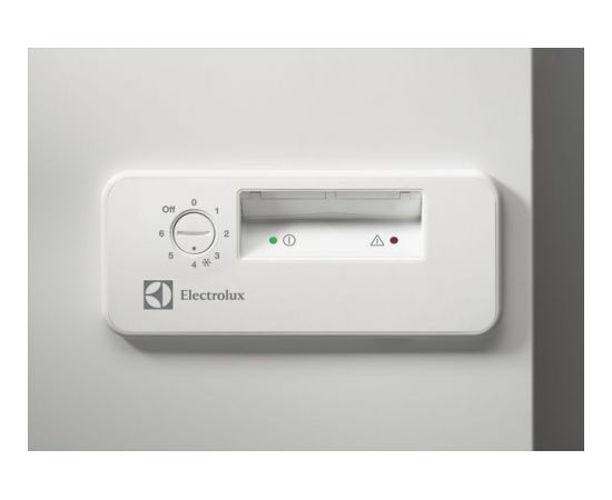 Electrolux EC4200AOW1 133cm 400L saldētava, horizontāla
