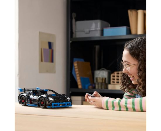 LEGO® Technic Porsche GT4 e-Performance sacīkšu auto (42176)
