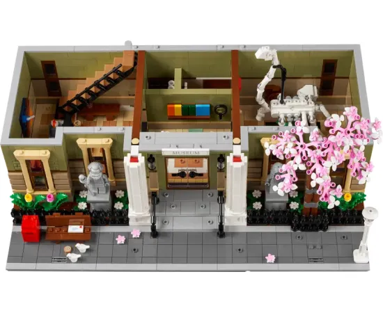 LEGO Icons Dabas vēstures muzejs (10326)
