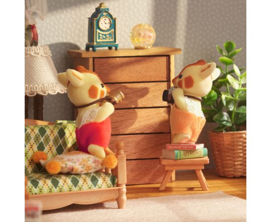 SYLVANIAN FAMILIES Highbranch Žirafu ģimene