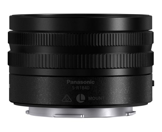 Panasonic Lumix S 18-40mm f/4.5-6.3 lens
