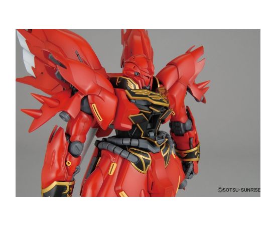 Bandai MG 1/100 MSN-06S SINANJU Фигурки и герои