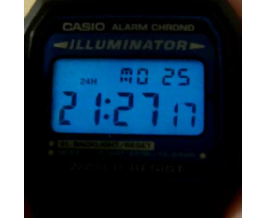 Casio F-105W-1AWYEF