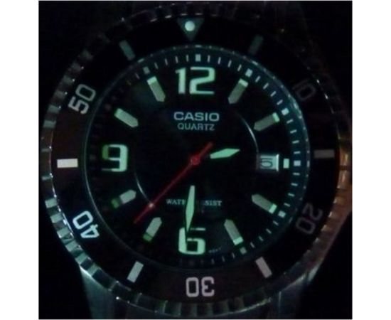 Casio MTD-1053D-1AVES Наручные часы