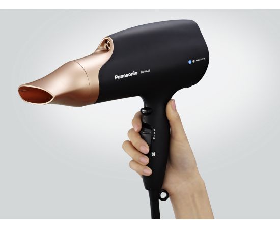 Фен Panasonic EH-NA65CN825