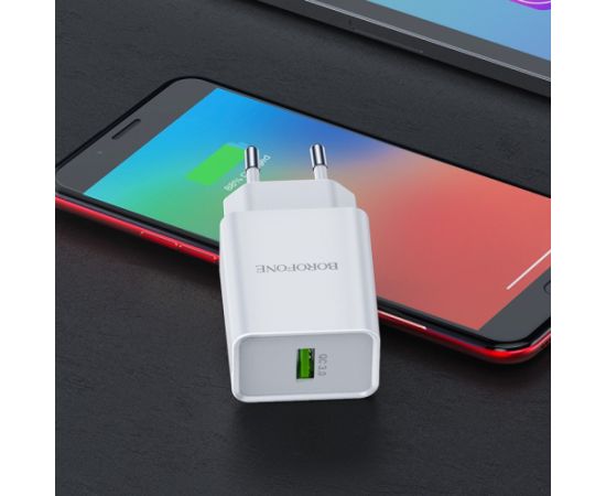 Сетевая зарядка Borofone BN5 18W USB-A белая