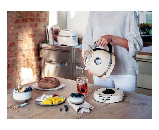 KitchenAid 5KEK1522EAC electric kettle 1.5 L 2400 W Cream