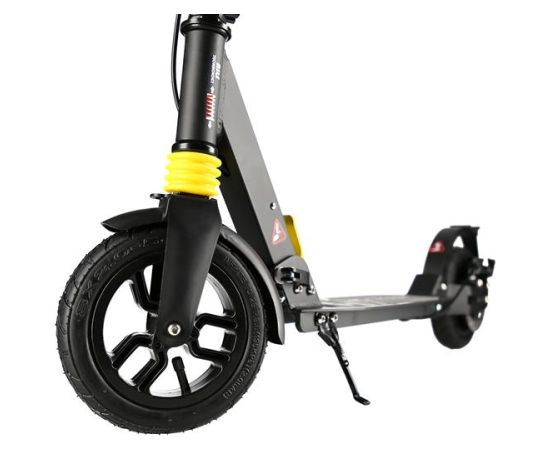 Skrejritenis HM208T BLACK-YELLOW NILS EXTREME