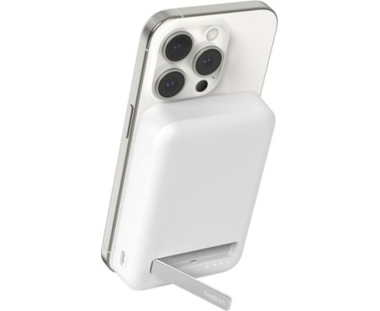 Belkin BoostCharge Pro Wireless charging White