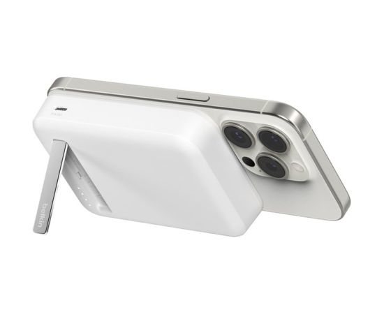 Belkin BoostCharge Pro Wireless charging White