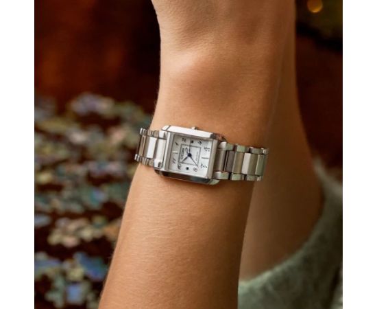 Citizen Eco-Drive EW5600-87D Наручные часы