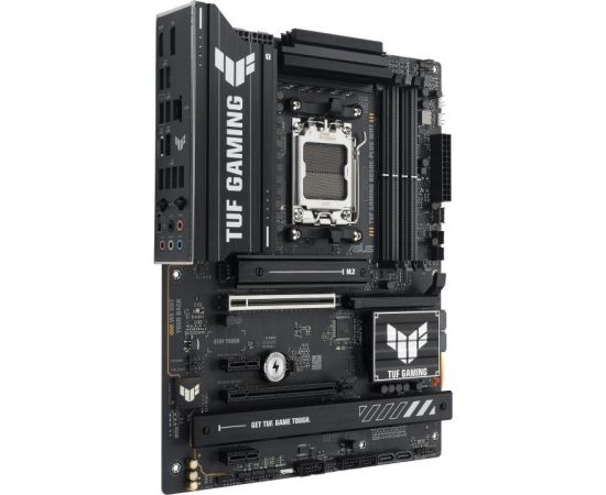 Mainboard ASUS AMD B650 SAM5 ATX Memory DDR5 Memory slots 4 1xPCI-Express 4.0 1x 1xPCI-Express 4.0 16x 1xPCI-Express 5.0 16x 3xM.2 1xHDMI 1xDisplayPort 6xUSB 2.0 3xUSB 3.2 1xUSB-C 1xRJ45 3xAudio port TUFGAMINGB650EPLUSWIFI