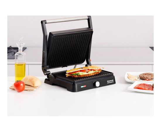 Taurus Bistro Essential 2600W meat and burger grill
