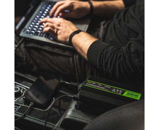 STRĀVAS PĀRVEIDOTĀJS  Green Cell PRO 12V 230V 3000W/6000W
