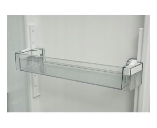 SHARP SJ-FBA05DMXBE-EU ledusskapis ar saldētavu apakšā 180cm Melns