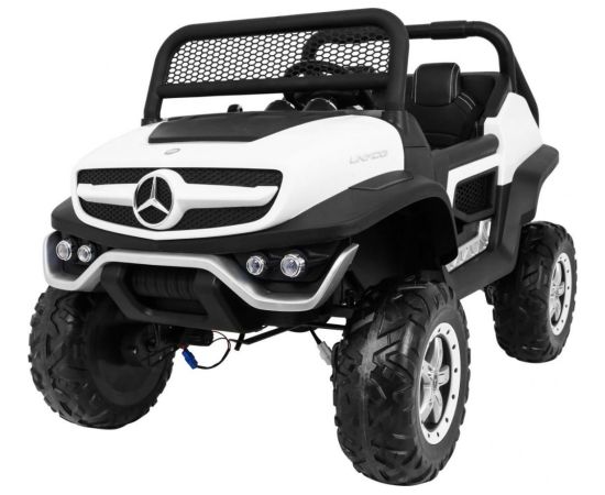 Pojazd Mercedes BENZ UNIMOG Biały