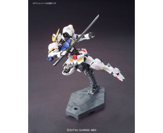 Bandai HG 1/144 GN-004 Gundam Nadleeh collectible figurine