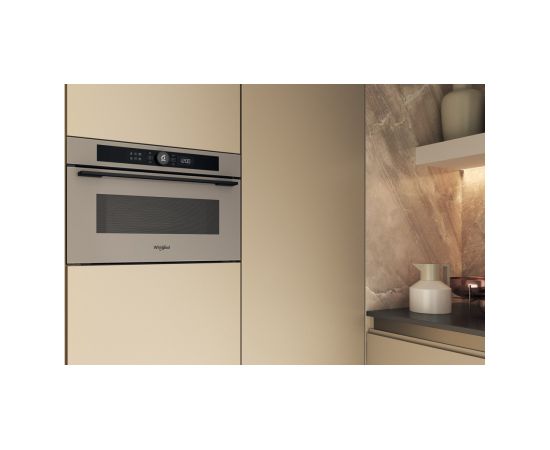 Built-in microwave Whirlpool