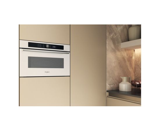Built-in microwave Whirlpool