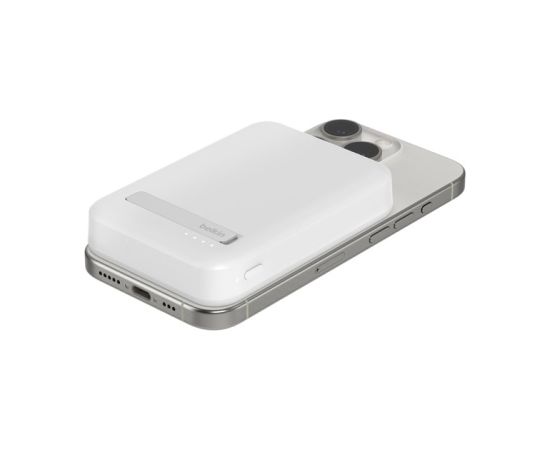 Belkin BoostCharge Pro 8000 mAh Wireless charging White