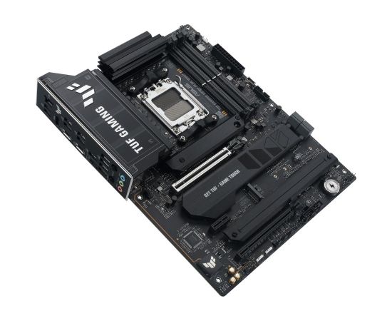 Mainboard ASUS AMD X870E SAM5 ATX Memory DDR5 Memory slots 4 1xPCI-Express 3.0 1x 1xPCI-Express 4.0 16x 1xPCI-Express 5.0 16x 4xM.2 1xHDMI 4xUSB 2.0 7xUSB 3.2 2xUSB-C 1xRJ45 3xAudio port TUFGAMX870E-PLUSWIFI7