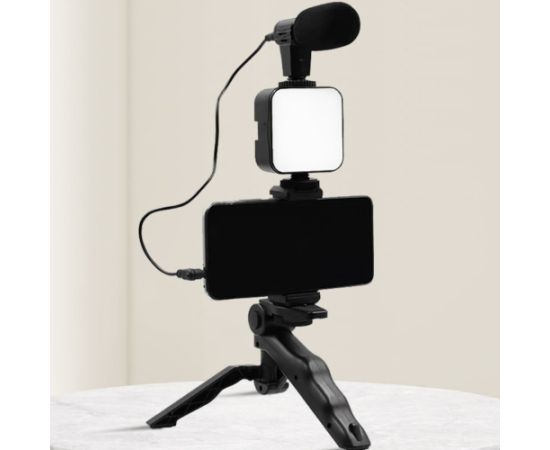 Elight Y9 Vlog Telefona Fiksācijas Video & Foto komplekts ar Led gaismu / Mikrofonu / Statīvu Melna
