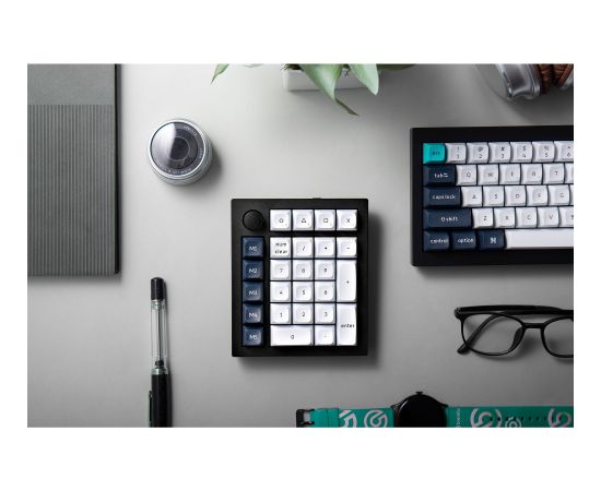 Keychron Q0 Max, numeric keypad black/white, Gateron Jupiter Banana, hot-swap, aluminum frame, RGB