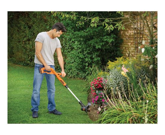 Black&decker Black+Decker Cordless Grass Trimmer ST182320, 18 Volt (orange/black, Li-ion battery 2.0 Ah)