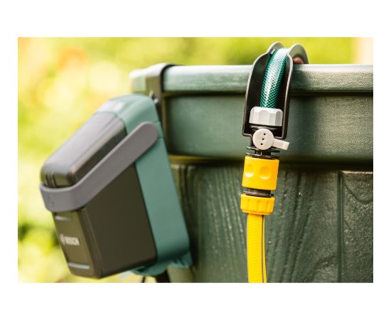 Bosch GardenPump 18V-2000, extension for 2 rain barrels, submersible / pressure pump (green/black, without battery and charger)