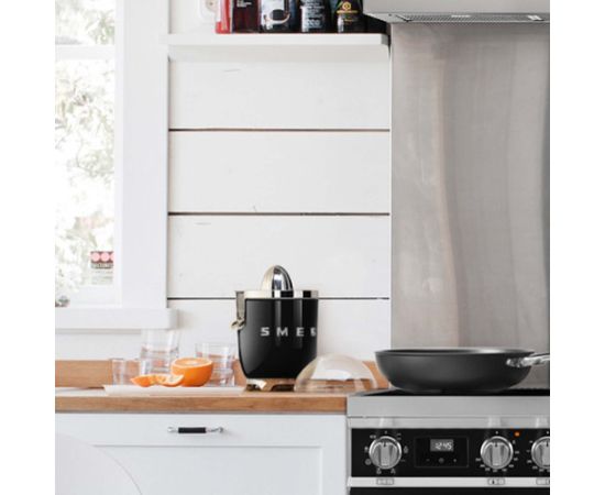 Smeg CJF11BLEU Соковыжималка 70W