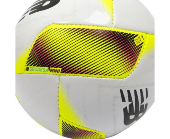 New Balance Geodesa Trainer Mini Football WHN FB23054GWHN (1)