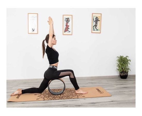 Enero Korķa ritenis jogas vingrinājumiem Vingrošanas un jogas rullis