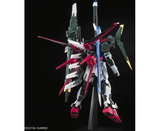 Figurka kolekcjonerska Bandai PG 1/60 PERFECT STRIKE GUNDAM