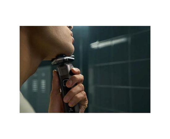 Men's electric shaver, brown + case, Philips 5000 series S5886/38