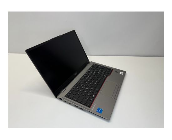 Fujitsu RENEW Grade B LIFEBOOK U7411 13.9 " FHD i5-1135G7 8 GB SSD 256 GB Intel Iris Xe Graphics Windows 11 Pro Keyboard language Nordic/Estonian 12 month(s)