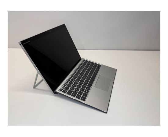 HP RENEW Grade A Elite x2 G8 Tablet 13.9 " i5-1135G7 8 GB SSD 256 GB Intel Iris Xe Graphics Windows 11 Pro Keyboard language Swedish 12 month(s)