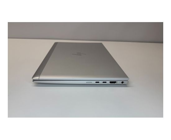 HP RENEW Grade A EliteBook 830 G8 13.3 " FHD i5-1135G7 8 GB SSD 256 GB Intel Iris Xe Graphics Windows 11 Pro Keyboard language Nordic 12 month(s)