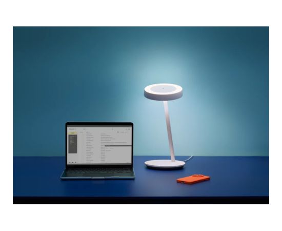 WiZ Smart WiFi Portrait Desk Lamp 2700-6500 K